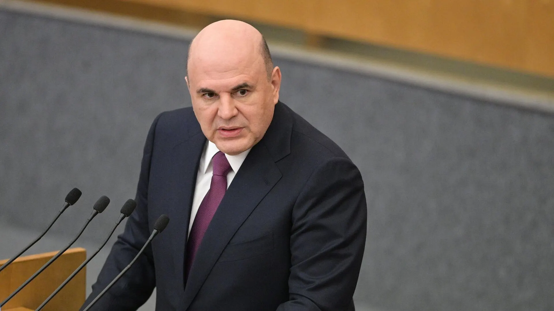 Ассоциация компаний электронной торговли выступила против одномоментного введения полного НДС на импортные товары и предлагает реализовать инициативу поэтапно, чтобы не оттолкнуть покупателей в нерегулируемые каналы и не снизить выручку российских продавцов.