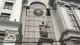 Из открытого доступа исчезли двадцатилетние статистические данные Верховного суда о рассмотрении уголовных, гражданских и административных дел, которые ранее позволяли отслеживать динамику репрессий, военных преступлений и последствий войны. Это продолжает тенденцию масштабного засекречивания государственной статистики в России после начала войны в Украине.