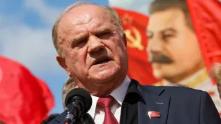 Лидер КПРФ в Госдуме заявил, что российская экономика «провалилась до дна» и без срочных мер страну к осени может ожидать сценарий, похожий на события 1917 года, отметив, что Кремль отреагировал на резонансное видеообращение блогера Виктории Бони о нарастающем недовольстве в обществе.