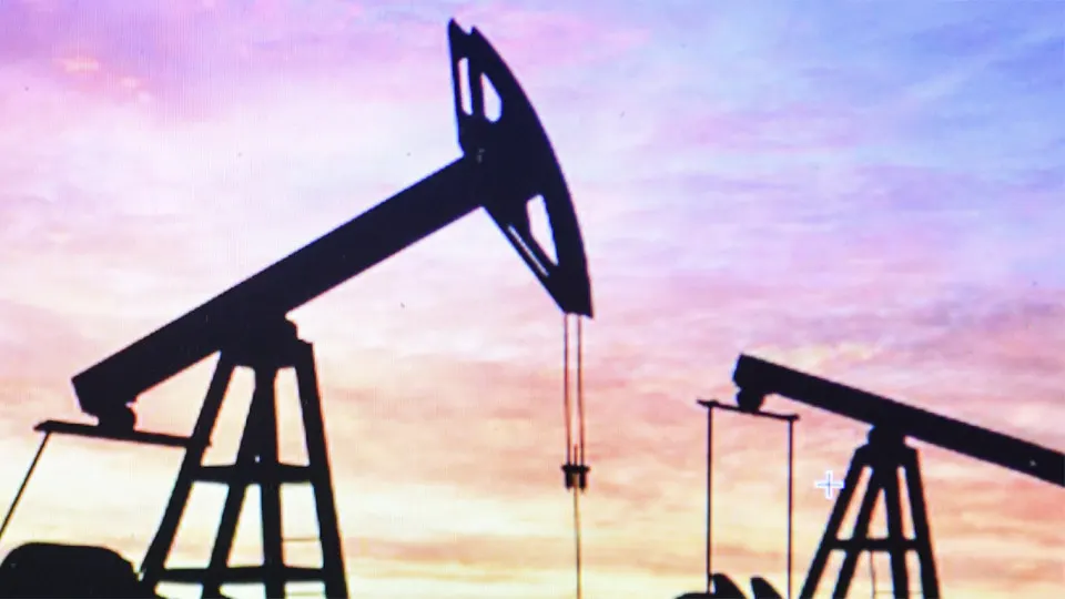Российские специалисты на научно‑исследовательских судах проводят газо‑гидро‑геохимическую съёмку морского дна в экономической зоне Северной Кореи. Работы финансируются из федерального бюджета и продлятся до 33 дней в мае–июне 2026 года.