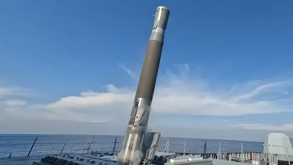 Правительство направило из резервного фонда 1,2 млрд руб. в пользу банка для частичного досрочного погашения ипотечных долгов сотрудников корпорации, объединяющей предприятия, производящие ракетную технику.