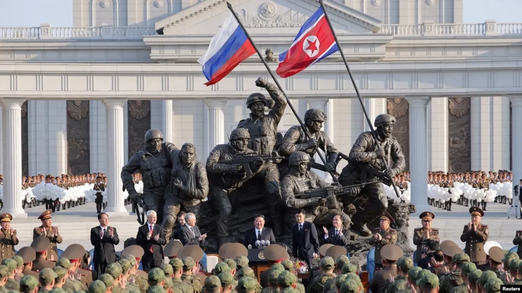 По оценке института при Службе национальной разведки Южной Кореи, за три года Пхеньян мог получить до $14 млрд от поставок оружия в Россию и отправки своих военнослужащих на фронт; часть этой суммы сопоставима с годовым ВВП страны.