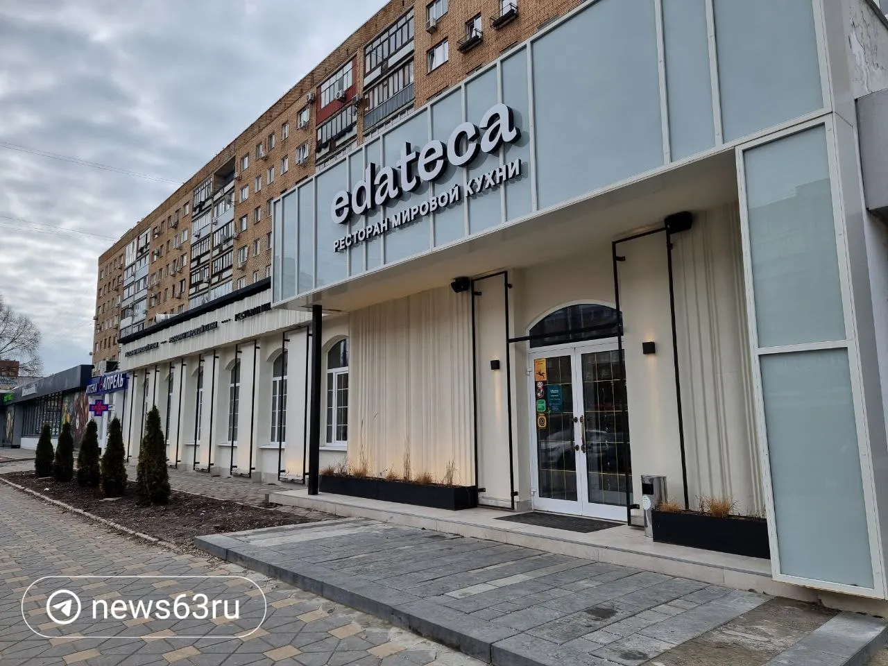 Точка сети прекратит работу в конце июня. В марте через суд пытались закрыть ресторан из‑за жалоб на шум вентиляции; официальных причин окончательного решения пока не называют.