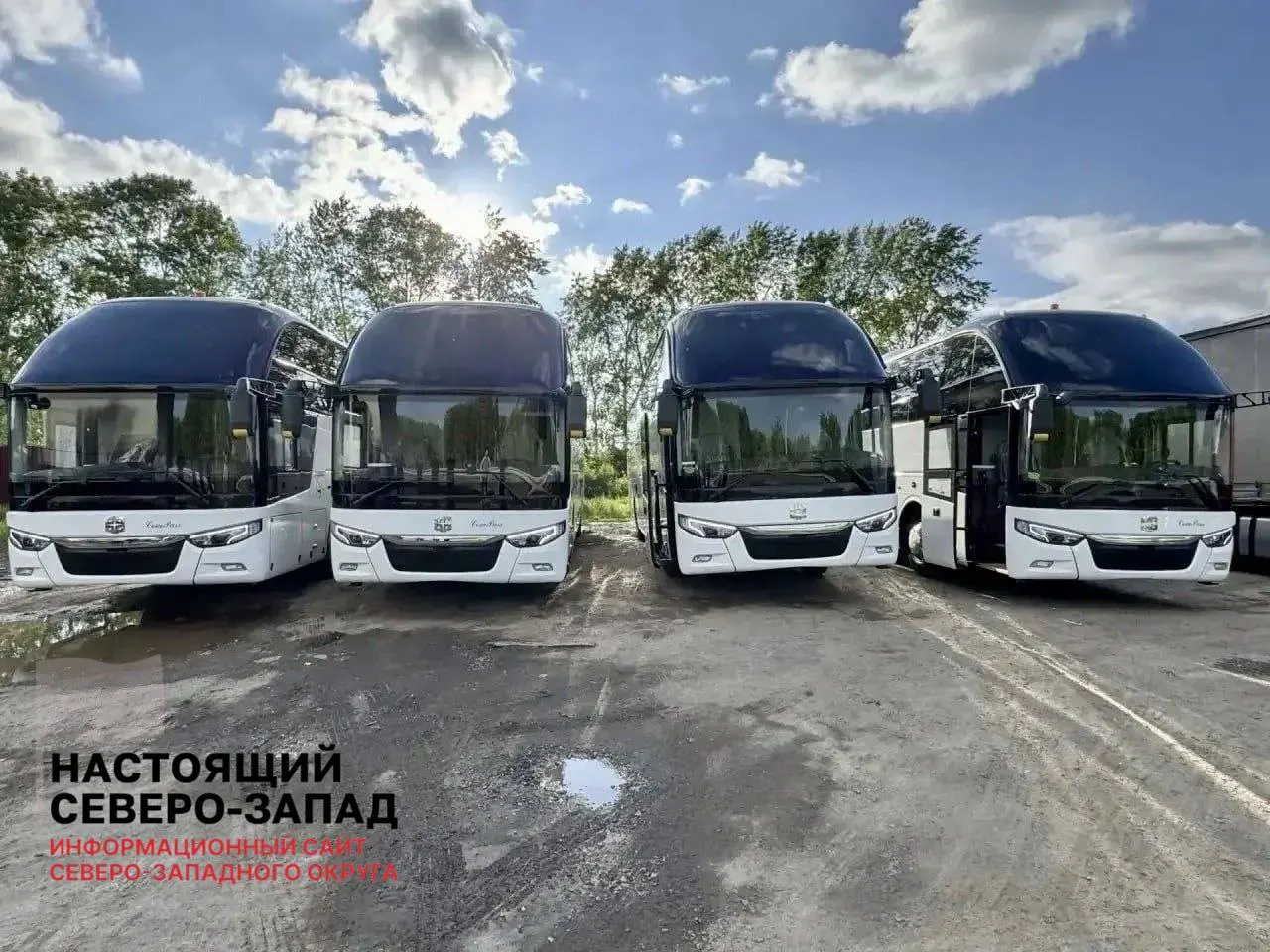 Регион выделил из резервного фонда средства на покупку китайских автобусов ZhongTong для частей российских вооружённых сил: одна машина стоит примерно 14–14,5 млн руб., общая сумма закупки — не менее 50 млн руб.
