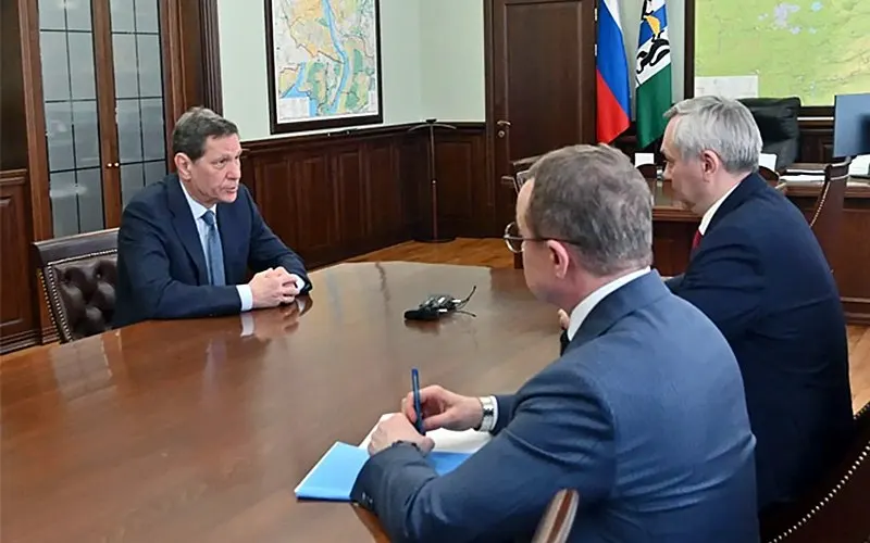 Первый вице-спикер Госдумы Александр Жуков на ПЭФ заявил, что повышение налогов привело к банкротствам и уходу бизнеса в тень. Ранее он поддержал повышение НДС до 22% вместе с другими депутатами от Новосибирской области.