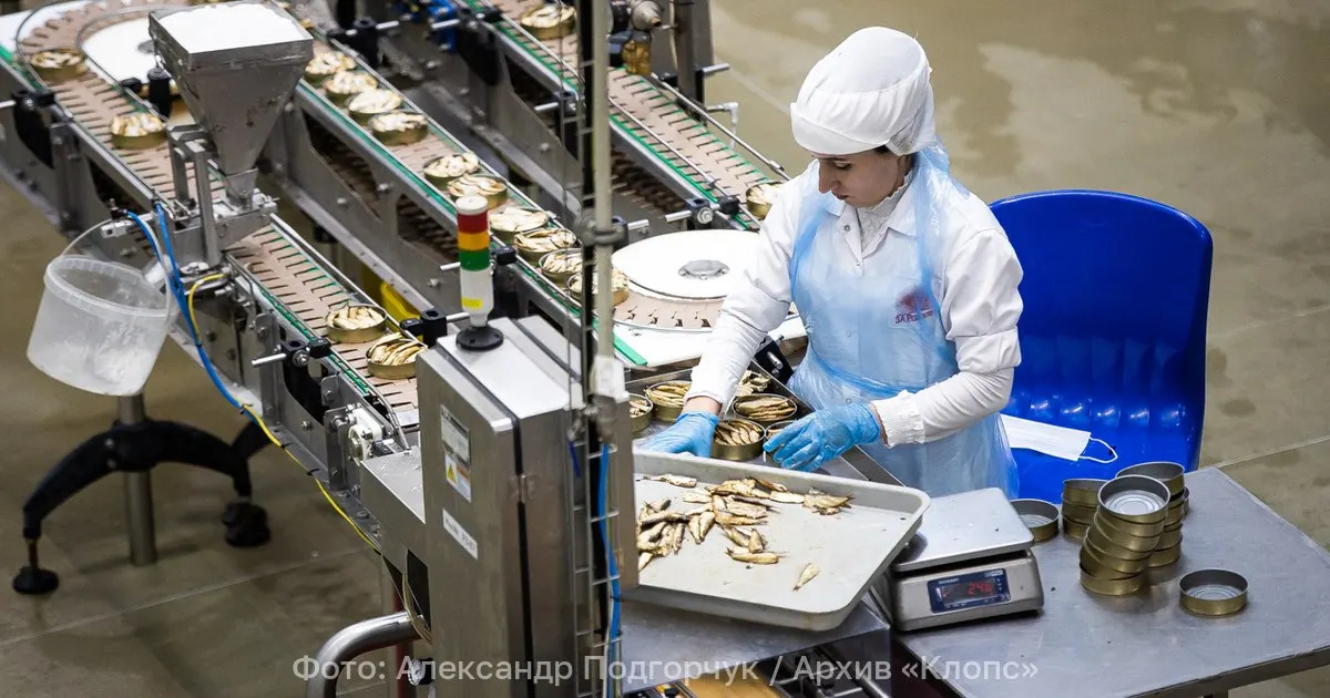 В июне из региона отправили на экспорт 160 тонн колбасы и готовой рыбной продукции: поставки направлялись в Казахстан, Молдову и Узбекистан. Грузы прошли ветеринарный контроль и получили соответствующие сертификаты.