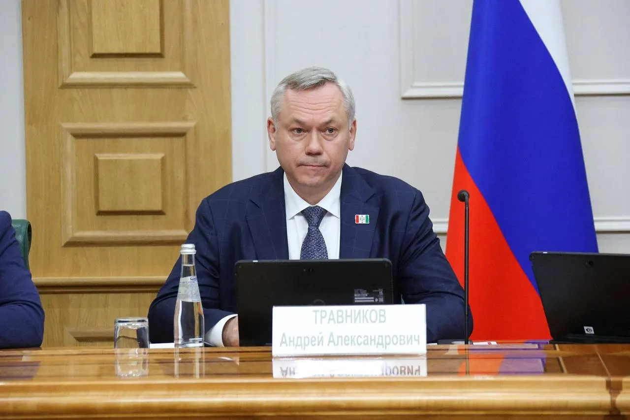 За семь лет аэропорт получил вторую взлётно‑посадочную полосу и новый пассажирский терминал, что увеличило пропускную способность и позволило поставить цель — довести пассажиропоток до 10 млн к 2026 году.