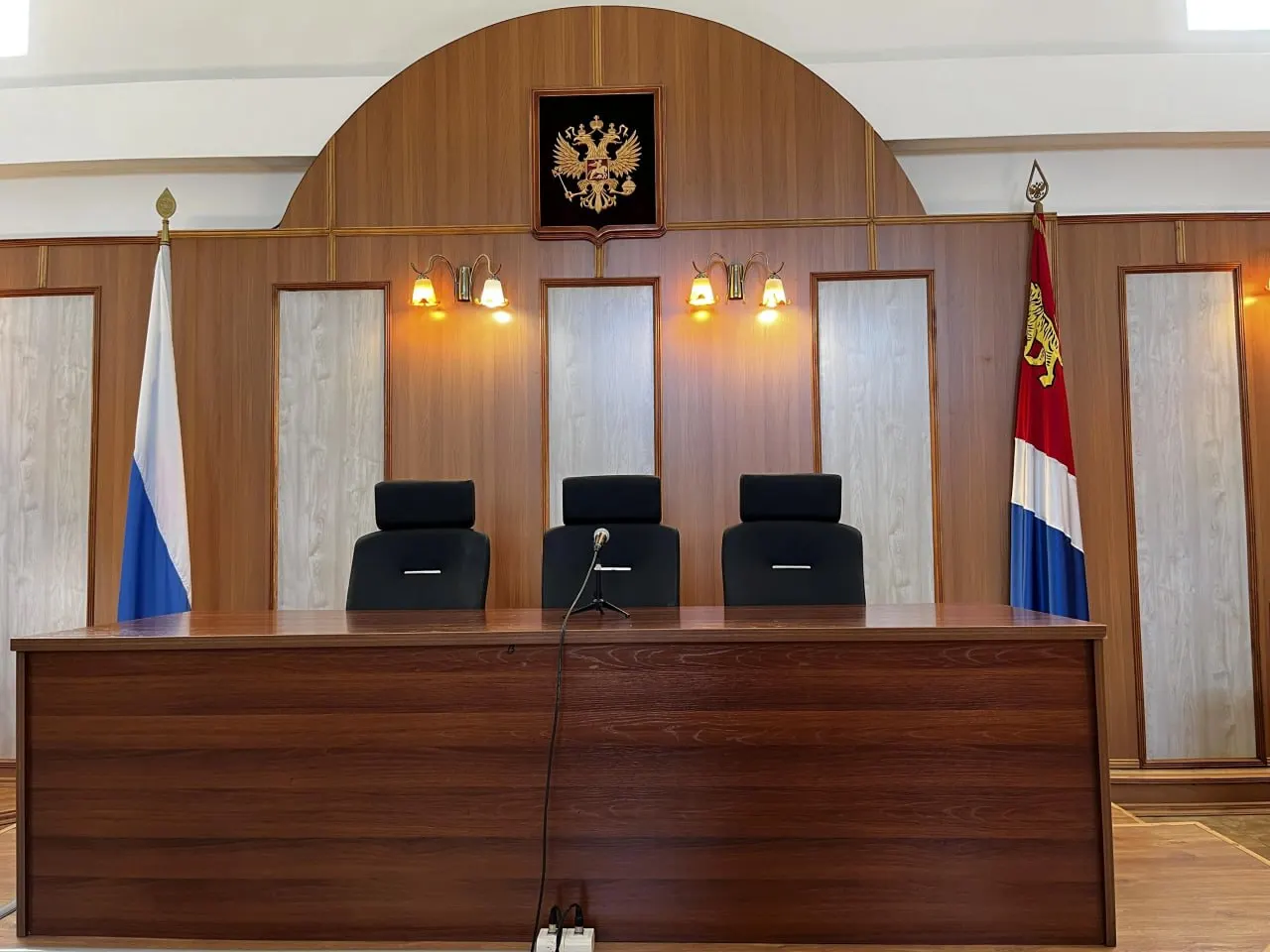 Корпорация развития Дальнего Востока и Арктики подала в Арбитражный суд Приморского края иск о расторжении соглашения с подрядчиком по инвестпроекту семейных центров отдыха на сумму почти 45 млн рублей. Первое заседание назначено на 23 июня.
