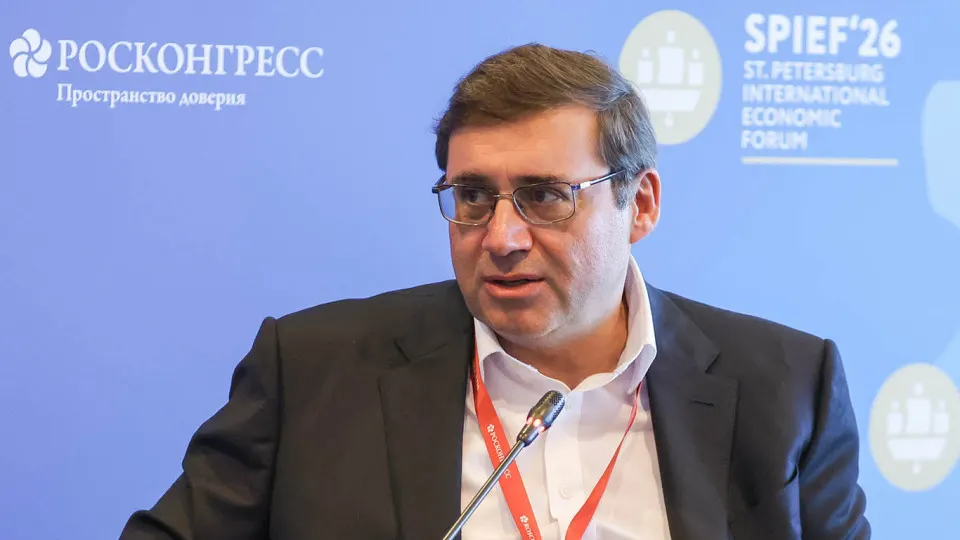 Председатель наблюдательного совета Московской биржи сообщил, что капитализация рынка сокращается, из‑за низкого доверия к раскрытию информации и стагнации достижение целей указа о капитализации к 2030 году выглядит маловероятным.