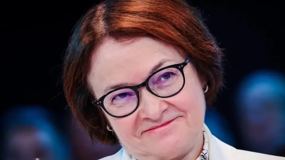 Глава Центробанка долгое время не появлялась на публичных мероприятиях — вокруг этого возникли версии и слухи. На фоне дискуссии о снижении ключевой ставки и принятых поправок в бюджет формируется новая экономическая реальность с риском роста инфляции и усиления давления на бизнес.