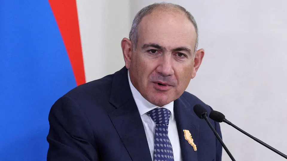 Премьер-министр Армении заявил, что последовательные российские ограничения на ввоз армянских товаров парализуют Евразийский экономический союз и могут привести к его распаду, если проблему не решить в ближайшее время.