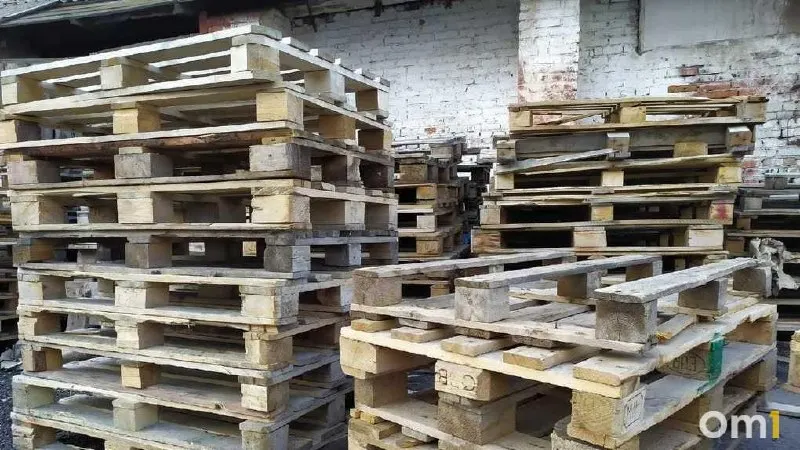 Мэрия хочет сдать в аренду участок в 300 метрах к северу от микрорайона — в перечне разрешённых видов использования указан только «склад (код 6.9)». Распоряжение о проведении аукциона уже подписано.