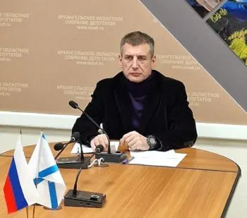 Депутаты региона сообщают о дефиците в 10,7 млрд руб. на подготовку к отопительному сезону и задолженности по субсидиям ресурсоснабжающим организациям в размере 5,98 млрд руб.; власти обсуждают варианты покрытия расходов.