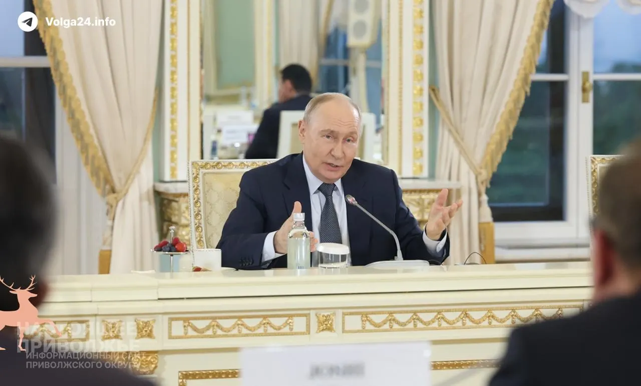 Глава государства заявил, что текущие проблемы на внутреннем топливном рынке носят временный характер и создаются извне; ВВП вырос на 0,2% за пять месяцев, в мае — на 0,3%.