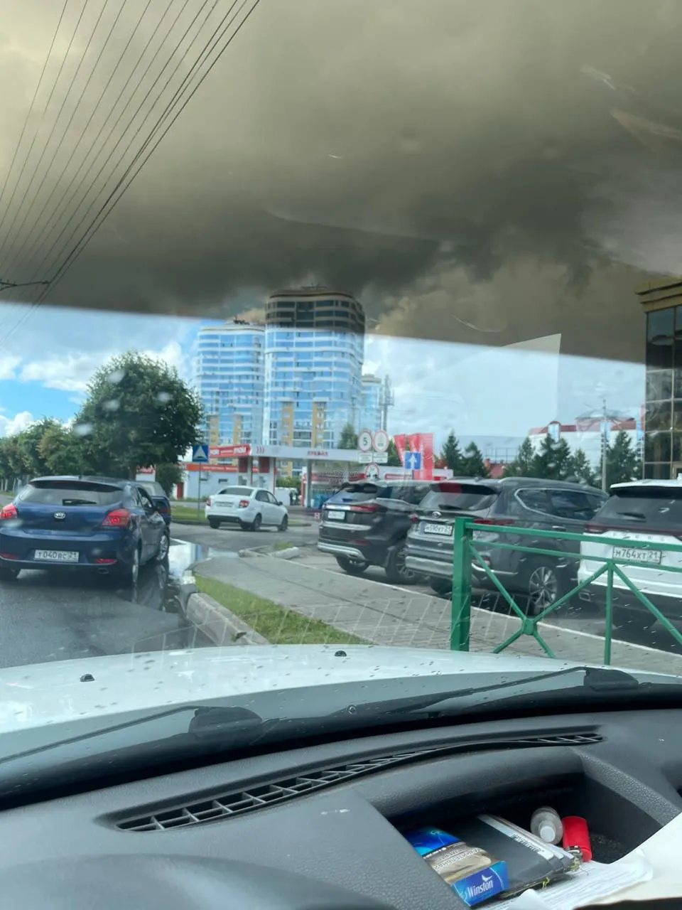 Минпромэнерго Чувашии официально зафиксировало дефицит топлива: на АЗС ввели лимиты и отмечают перебои, цены растут, власти обещают восстановление, но конкретных сроков не называют.