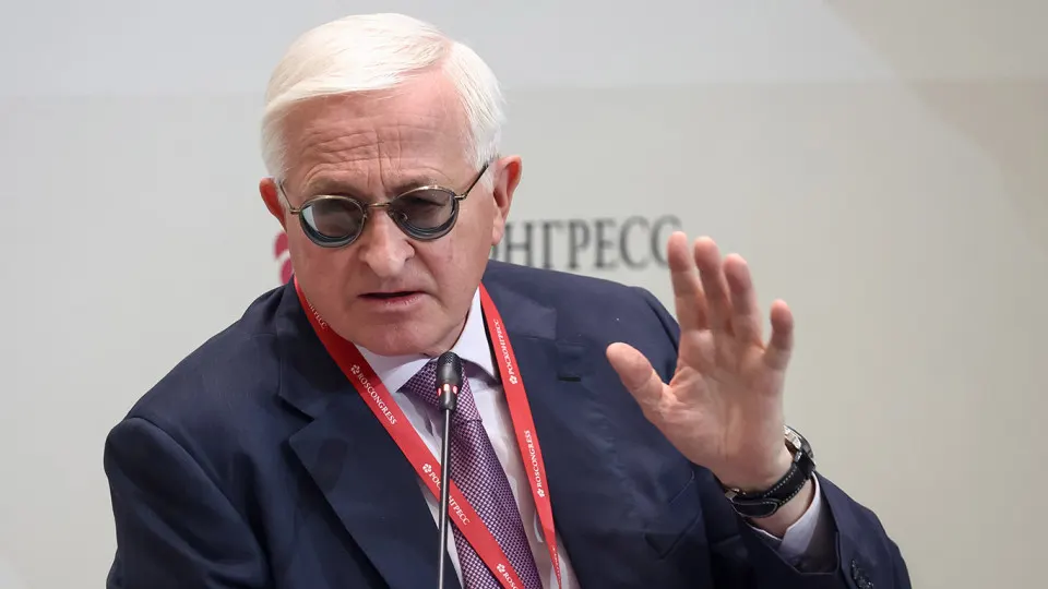 Глава РСПП предостерёг: если Центробанк не снизит ключевую ставку, накопившиеся проблемы в экономике могут привести к массовым банкротствам, особенно среди компаний, ориентированных на импортозамещение. Число банкротств и просроченных долгов уже растёт.