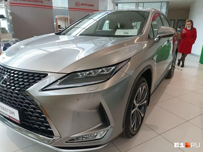 Число дорогостоящих автомобилей, облагаемых повышающим коэффициентом, в регионе выросло с 77 в 2024 году до 110 в 2025‑м; за два года дополнительно собрано 18,9 млн руб.