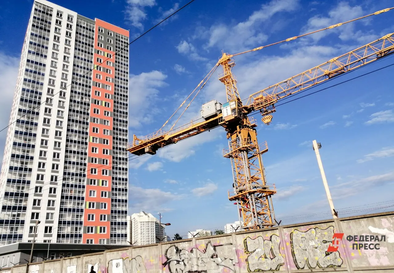 Средняя цена за кв. м в новых домах к лету 2027 года может достичь 352 тыс. рублей, что примерно на 11% выше текущего уровня.