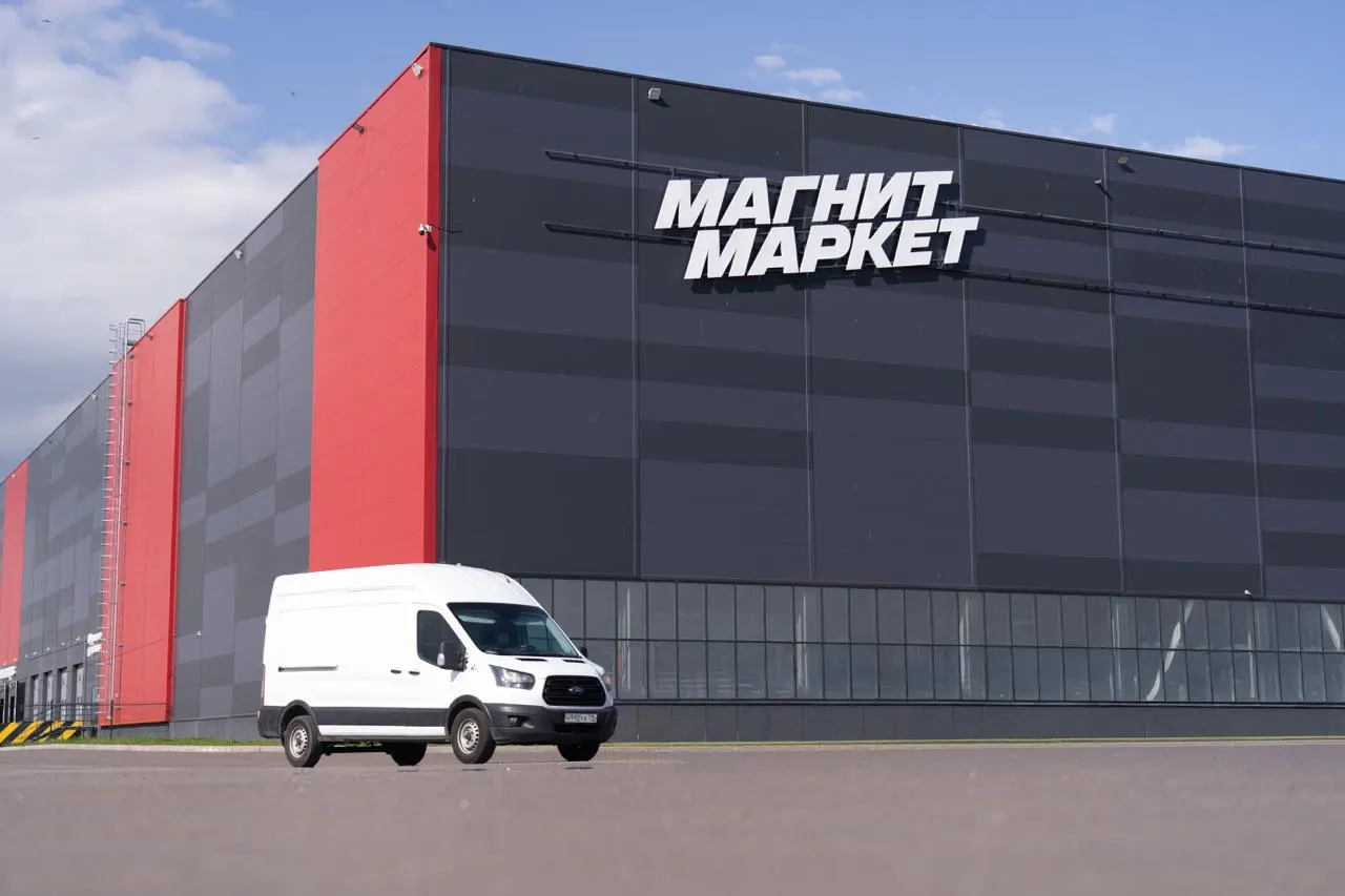 Маркетплейс освобождает себя от ответственности за утраты и порчу товаров в условиях форс-мажора, включая военные действия.