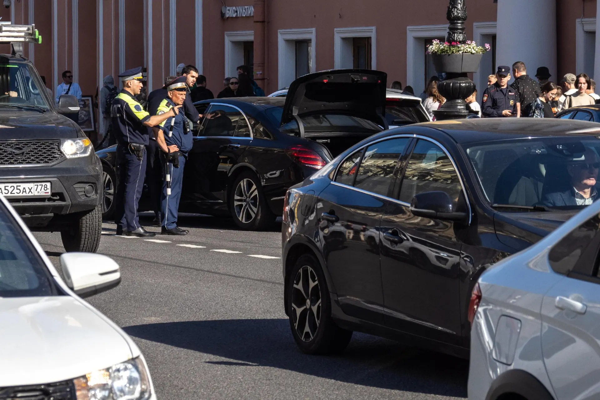 Новые правила сокращают размеры выплат сверх установленного лимита по ОСАГО, что может повлиять на компенсации водителей.