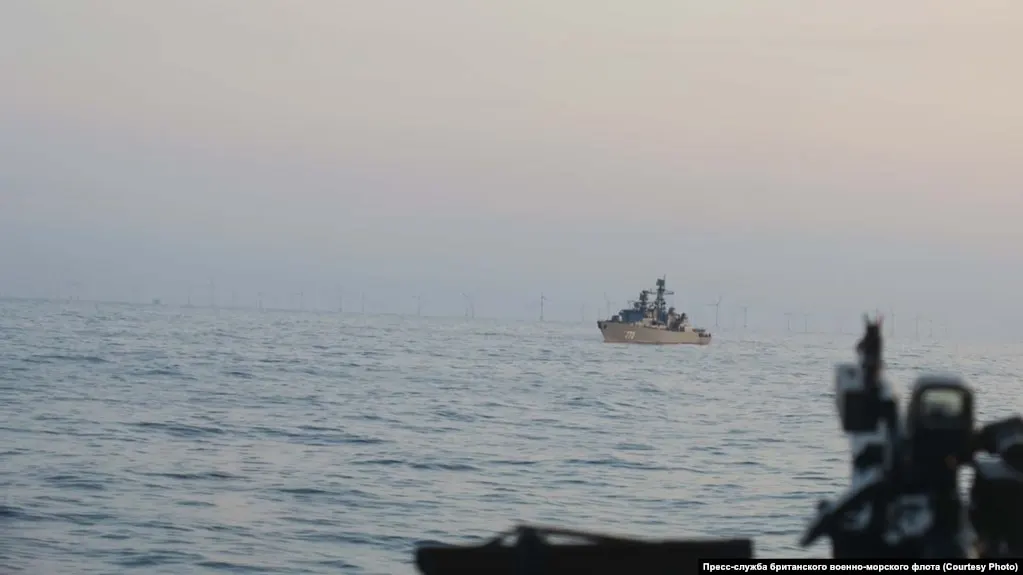 Британский флот повысил давление на российские суда за первые семь месяцев 2026 года, произошло задержание танкера под санкциями и зафиксированы новые инциденты у берегов Европы.