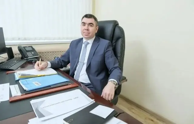 Бывший генеральный директор муниципального унитарного предприятия ЖКХ «Вологдагорводоканал» задержан по подозрению в мошенничестве на сумму около 20 млн рублей, связанного с ремонтом водопроводной сети.