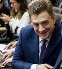 Депутат-коммунист обратился к Минпромторгу с призывом снизить стоимость автомобилей «АвтоВАЗа» на внутреннем рынке, указывая на более низкие цены за пределами страны.