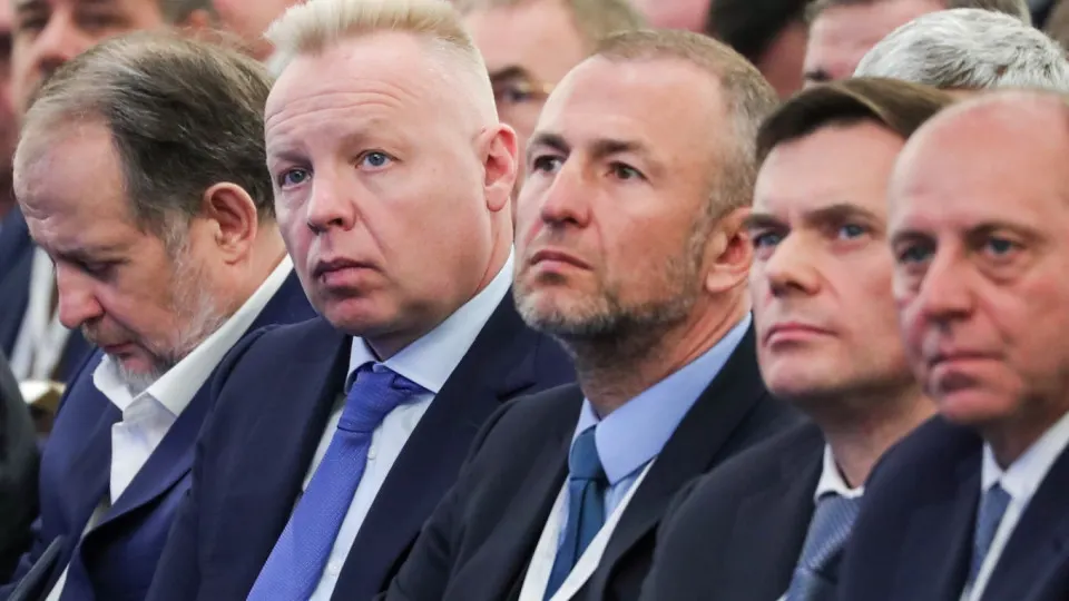 На середину августа общий объём добровольных взносов достиг 383,69 млрд руб.; власти оценивают поступления до конца года в районе 300 млрд руб. Вклад сделали как крупные компании, так и семейные фонды.