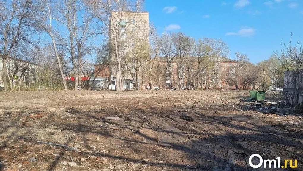 Городские власти обсуждают проект застройки участка после обрушения жилого дома в районе Нефтяники.