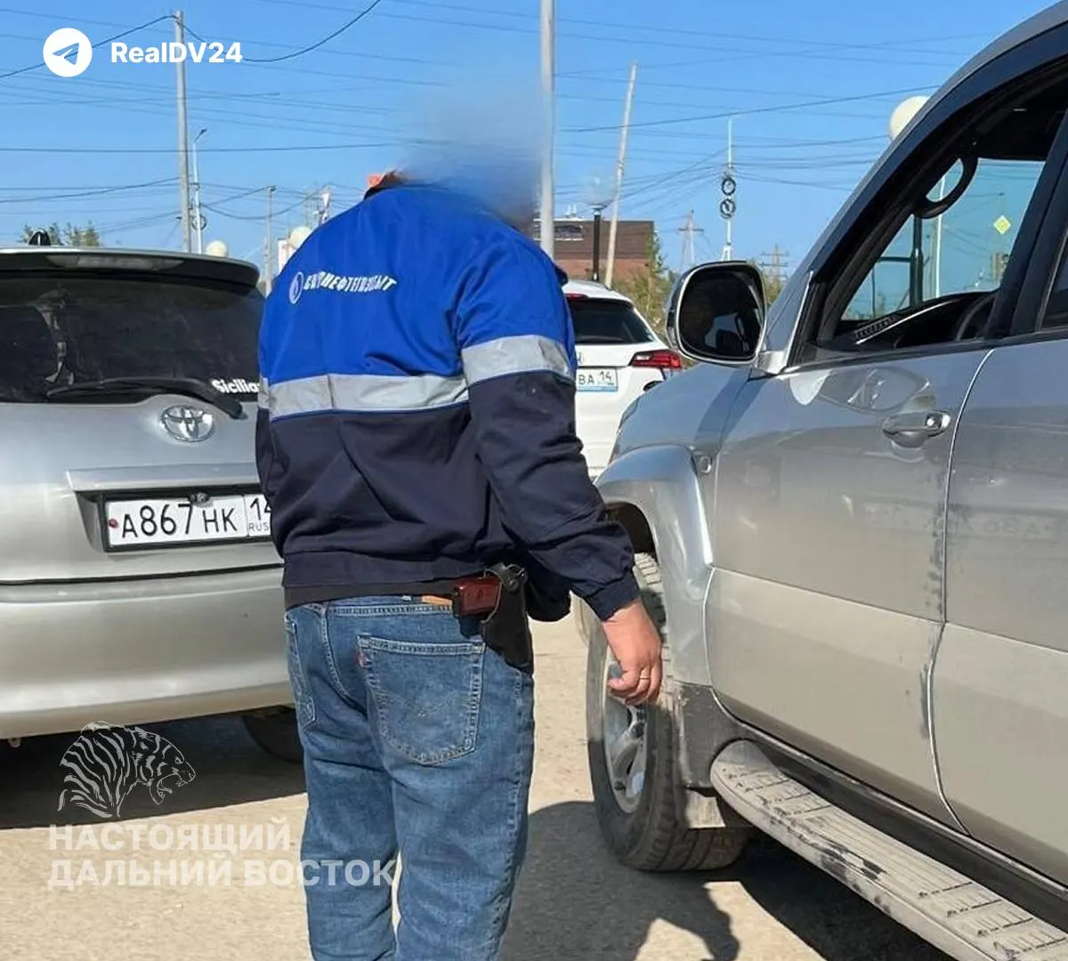 Власти Якутска ввели временные меры на АЗС: горячее питание и мобильные туалеты, пока решаются проблемы с поставками топлива; ситуация держится под контролем и продолжается перераспределение ресурсов.