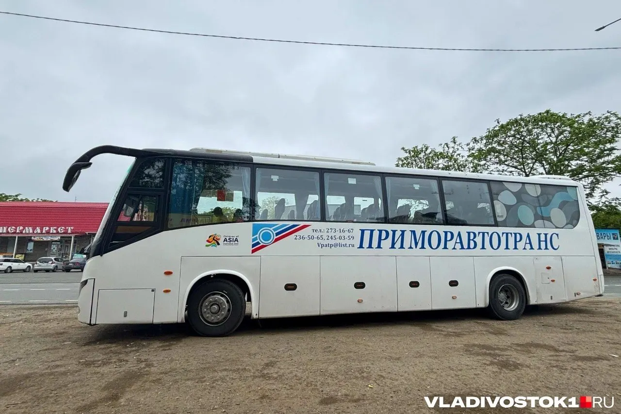 Арбитражный суд Приморского края обязал руководителей и акционеров созвать собрание и обсудить вопросы, включая возможную отставку главы и финансовую отчетность.