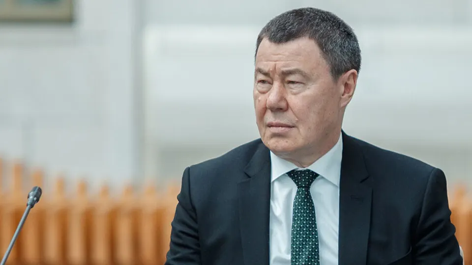 Рассматриваются налоговые претензии к Таймыр Инвест и участие Марата Кабaева в его капитале на фоне развития проекта Восток Ойл.