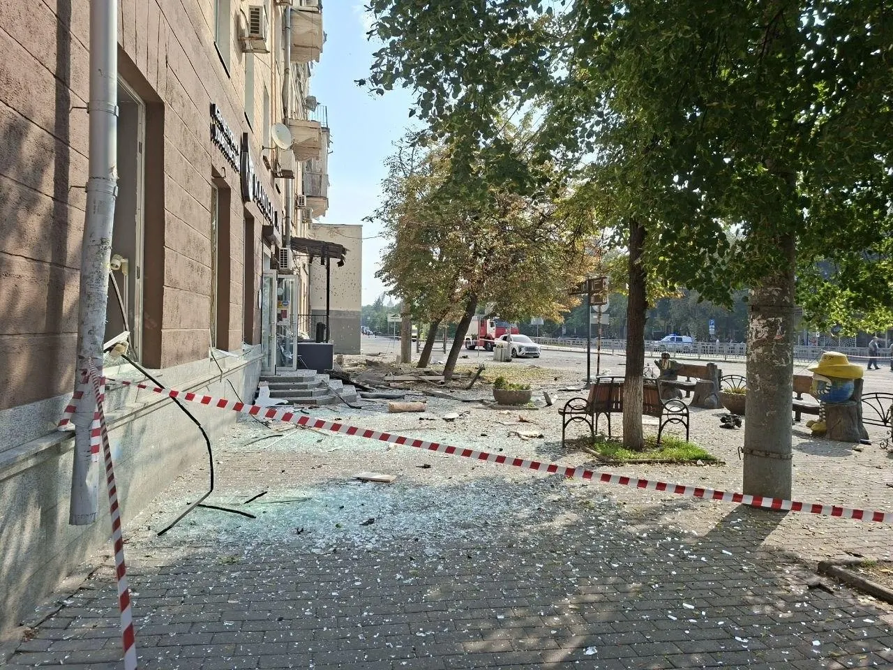 Размер выплат остается скромным, однако помощь пострадавшим предприятиям продолжается.