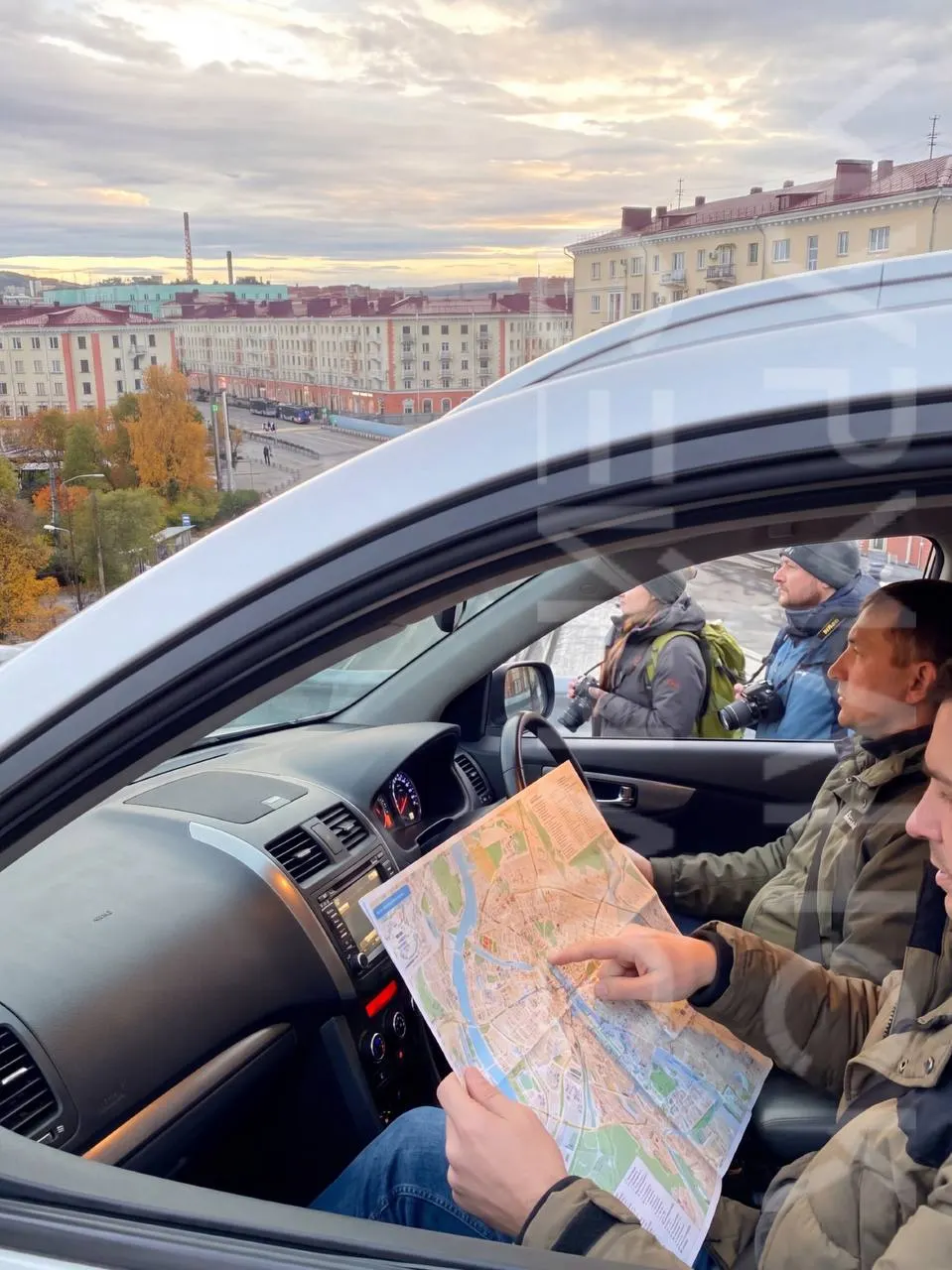 В регионе планируют развивать автомобильный туризм до 2035 года: строительство кемпингов, развитие дорог и единый дизайн навигационных указателей.