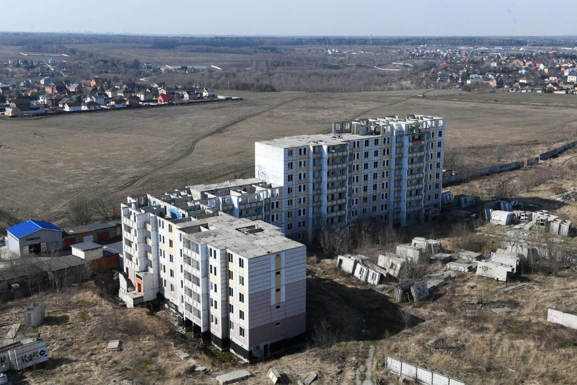 Бизнесмен из Воронежской области попытался реализовать печально известный «город-призрак» в Подмосковье, однако аукцион не состоялся.
