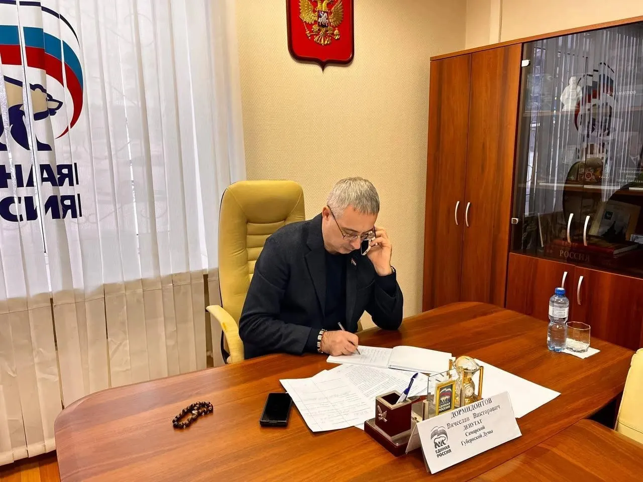 Финансовый управляющий попросил суд освободить депутата губернской думы от оставшихся долгов перед кредиторами; решение ещё не принято.