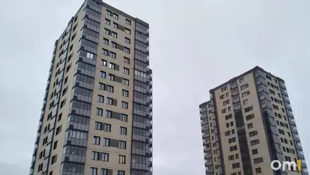 Активность рынка жилья Омска растет: 28 186 заявлений на учет и регистрацию в августе 2026 года, рост ипотечных заявок и новостроек.