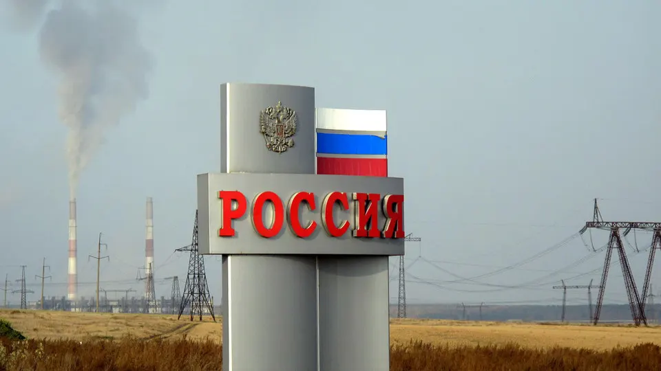 Снижение доходов и рост расходов на оборону усиливают финансовое давление: регионы фиксируют дефицит, крупнейшие регионы — Иркутская область, Краснодарский край и Московская область — демонстрируют крупнейшие дыры в бюджете.