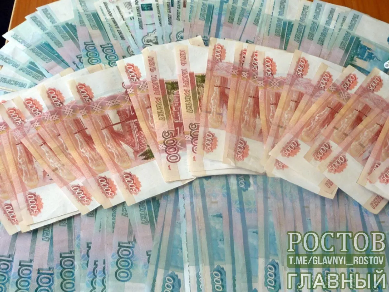 Инициатива предусматривает выплату 200 тыс. руб. тем, кто достигает 100 лет; по мнению Общественной палаты, это должно стимулировать заботу о здоровье.