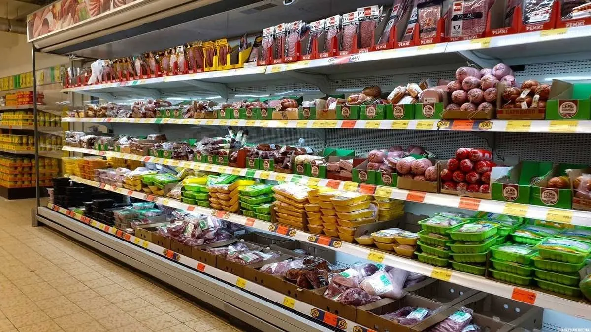 Рост минимального набора продуктов в августе зафиксирован как временное снижение, но общая тенденция роста цен сохраняется: с начала года корзина подорожала на 8,4%.