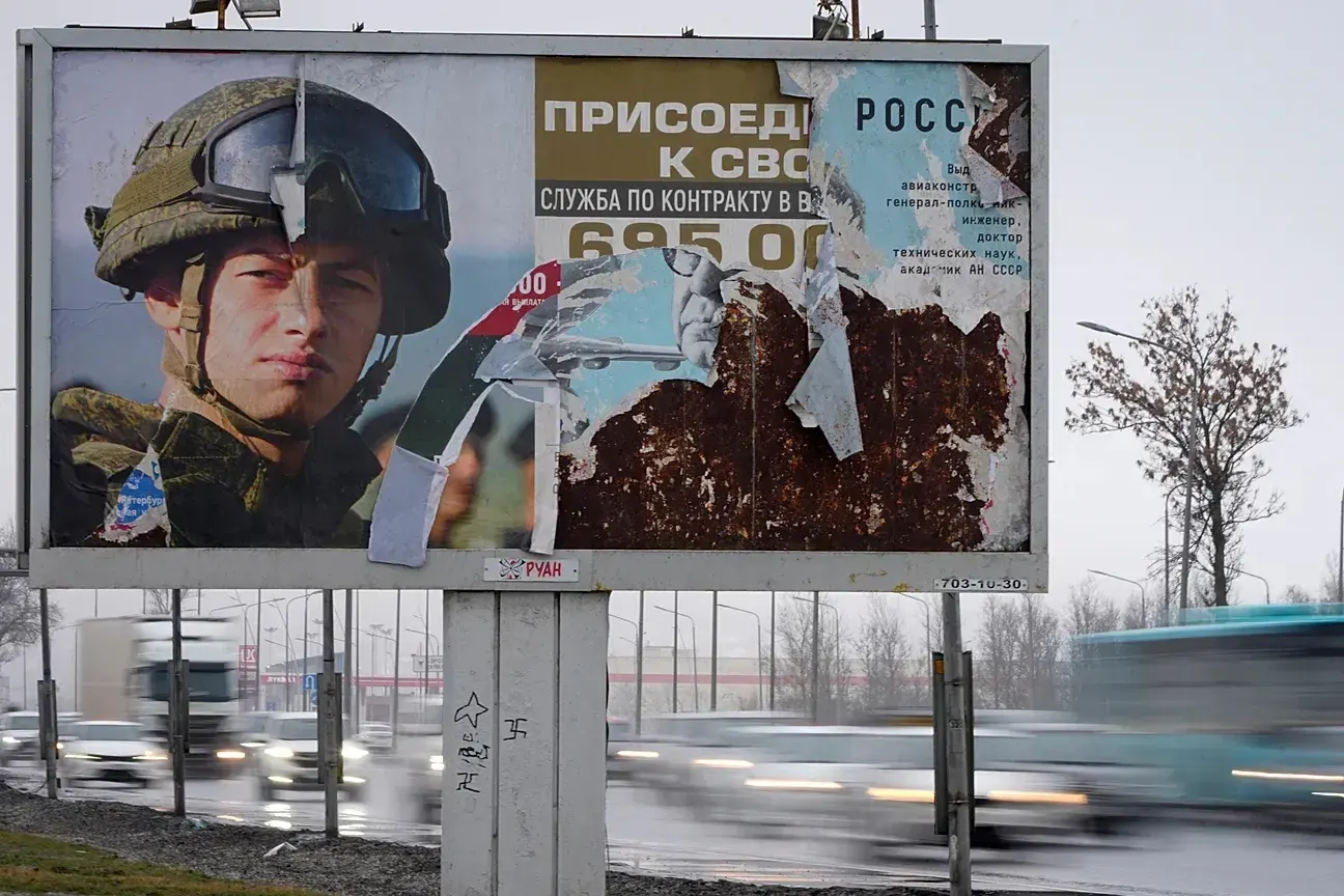 Региональные бюджеты корректируют единовременные выплаты для новых контрактников: в нескольких регионах суммы снижаются вплоть до сотен тысяч рублей, что отражает изменение политики набора и финансовые ограничения.