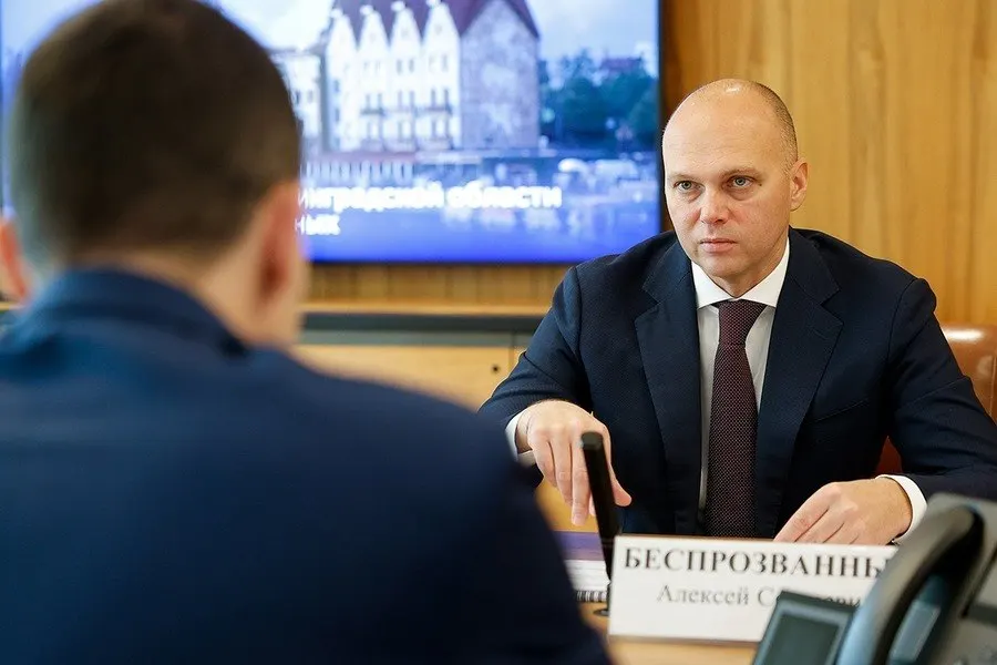 Динамика отрасли подтверждает рост на 13,6% за восемь месяцев, чему способствуют добыча, обрабатывающая промышленность и электроника; обсуждаются новые меры финансирования и развитие инфраструктуры.