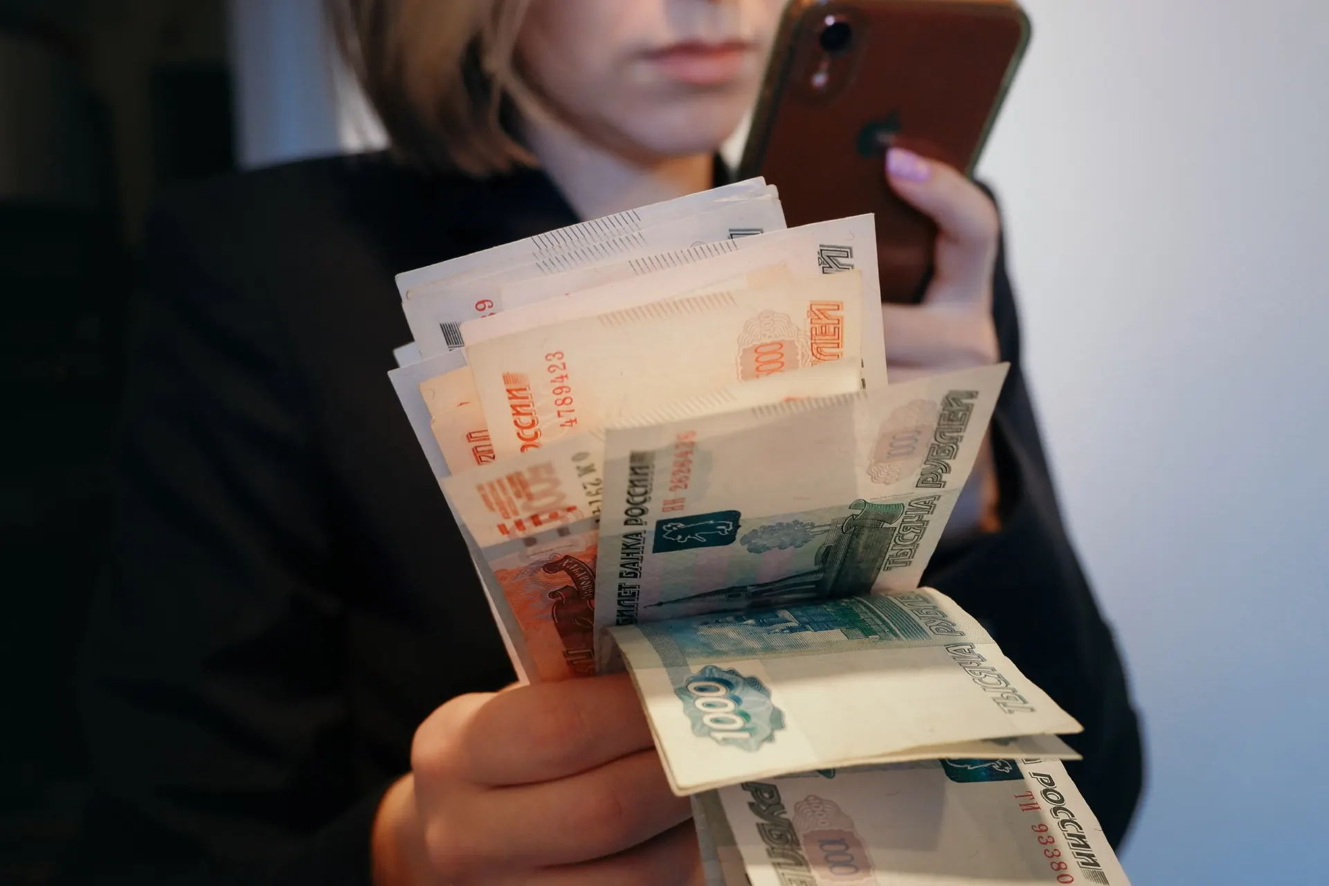 Экономику России тормозят не ставки по кредитам, а совокупность факторов, влияющих на инвестиции и рост.