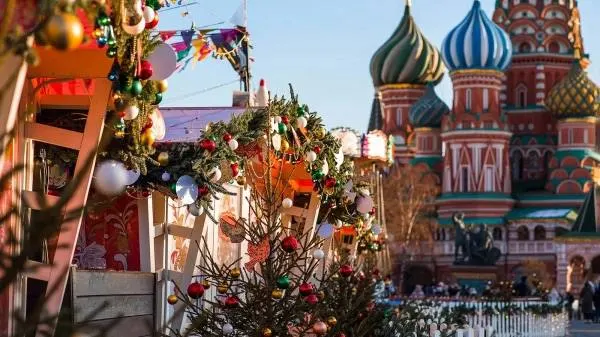Центральная площадка Москвы продолжает развивать локальные бренды: летом 2026 года число резидентов достигло 110, открывается прием заявок на зимний сезон «Зима в Москве».