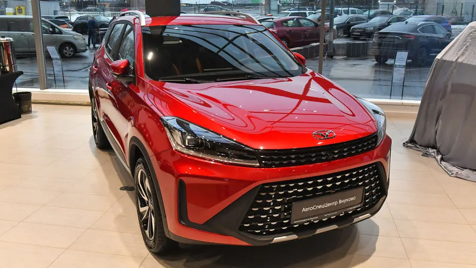 Новые требования Китая к экспорту автомобилей могут ограничить параллельный импорт и привести к росту цен на машины в России.