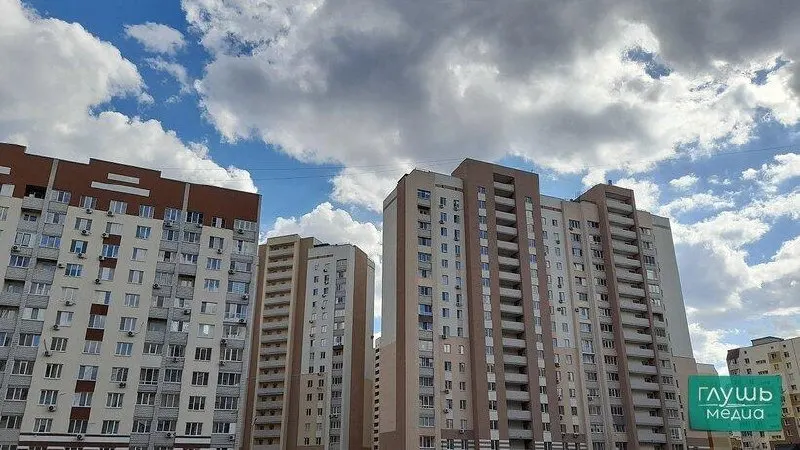 Средняя стоимость квадратного метра жилья в Саратове достигла 98 тысяч рублей; распоряжение опубликовано 12 октября.