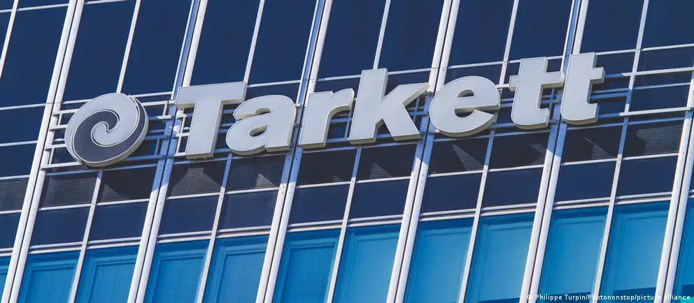 Правительство приняло меры по переводу активов Tarkett во внешнее управление и расширило контроль над другими иностранными активами в РФ.