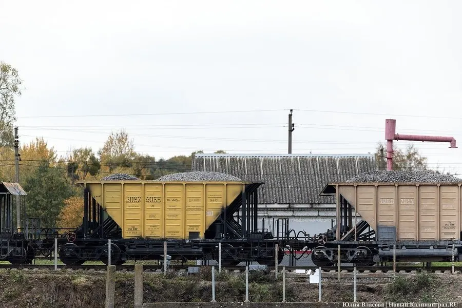 LTG Cargo объявила о повышении тарифов на транзит грузов через Литву в Калининградскую область примерно на 5% с начала 2027 года. Базовые тарифы внутри Литвы снизятся на 5%, а хранение грузов станет дешевле, тогда как услуги мобильных бригад подорожают.
