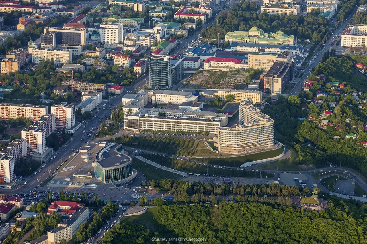 В Уфе около 145 000 объектов недвижимости не зарегистрированы в реестре, что приводит к недоимкам по налогам и потере средств бюджета на дороги, школы и инфраструктуру.