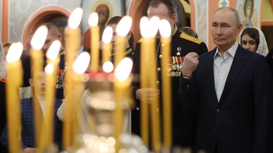 Власти рассматривают привлечение пенсионных средств к стимулам роста экономики и развитию частного сектора, обсуждаются гарантии и риски.
